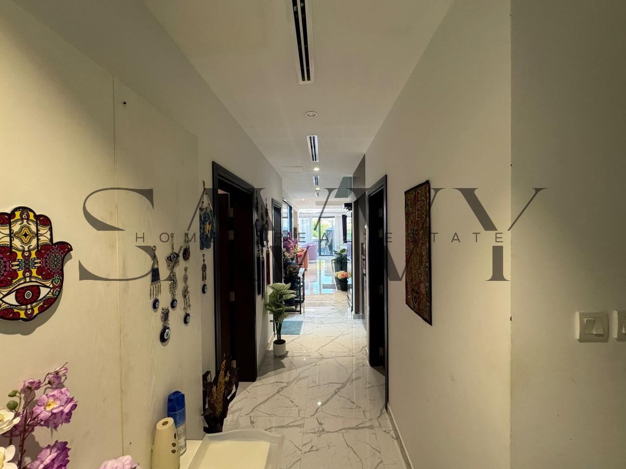 Elegant 4 Bedroom Townhouse | Two Floors | Community Living