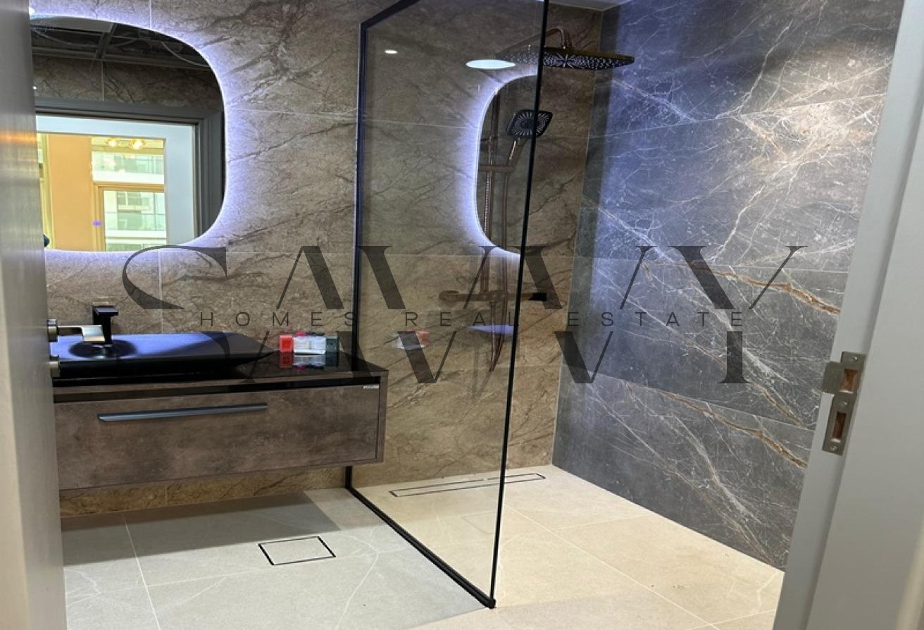 Vacant | Fully Renovated | Luxury Furniture